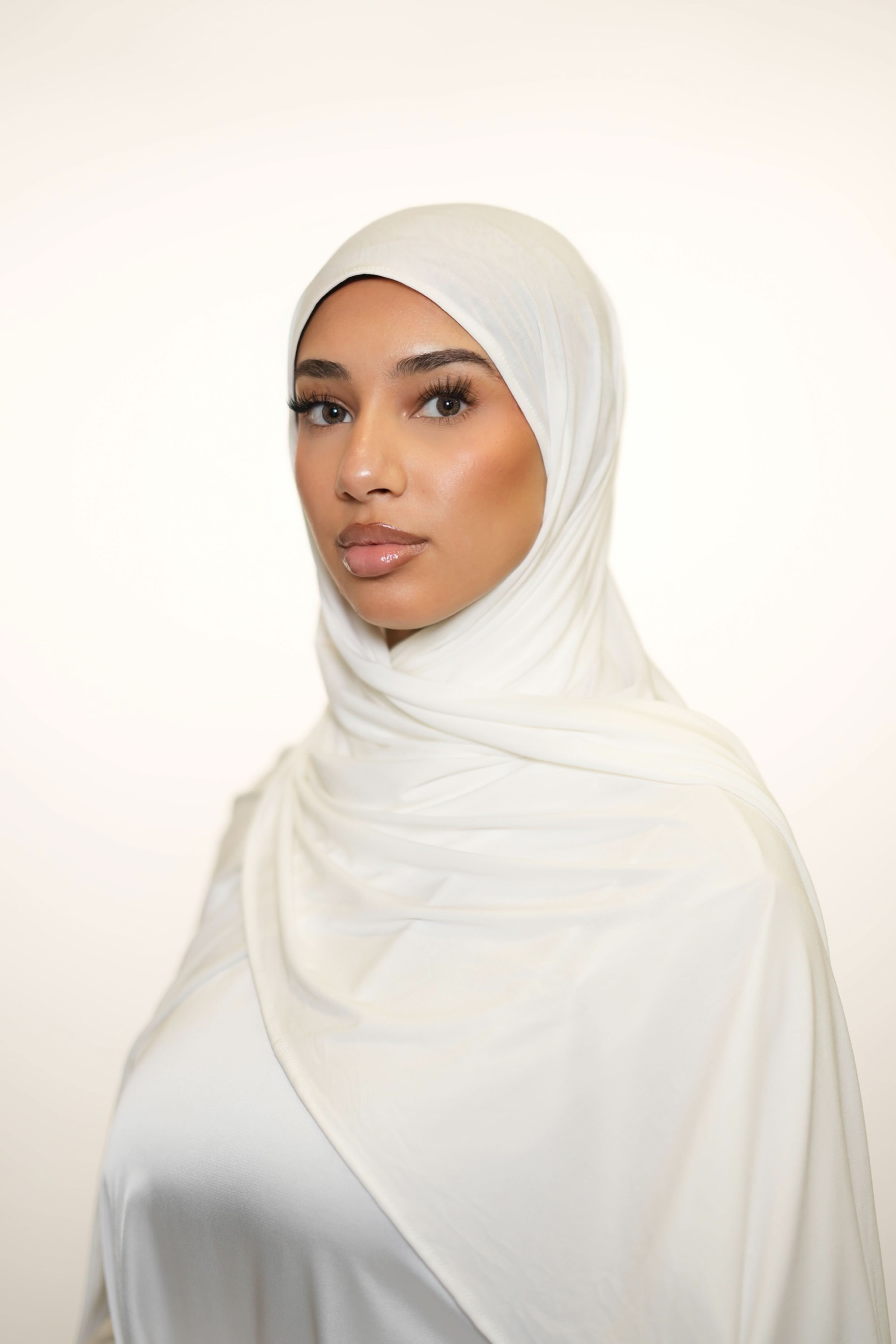 Vela Jersey - white - Losyana.Shop