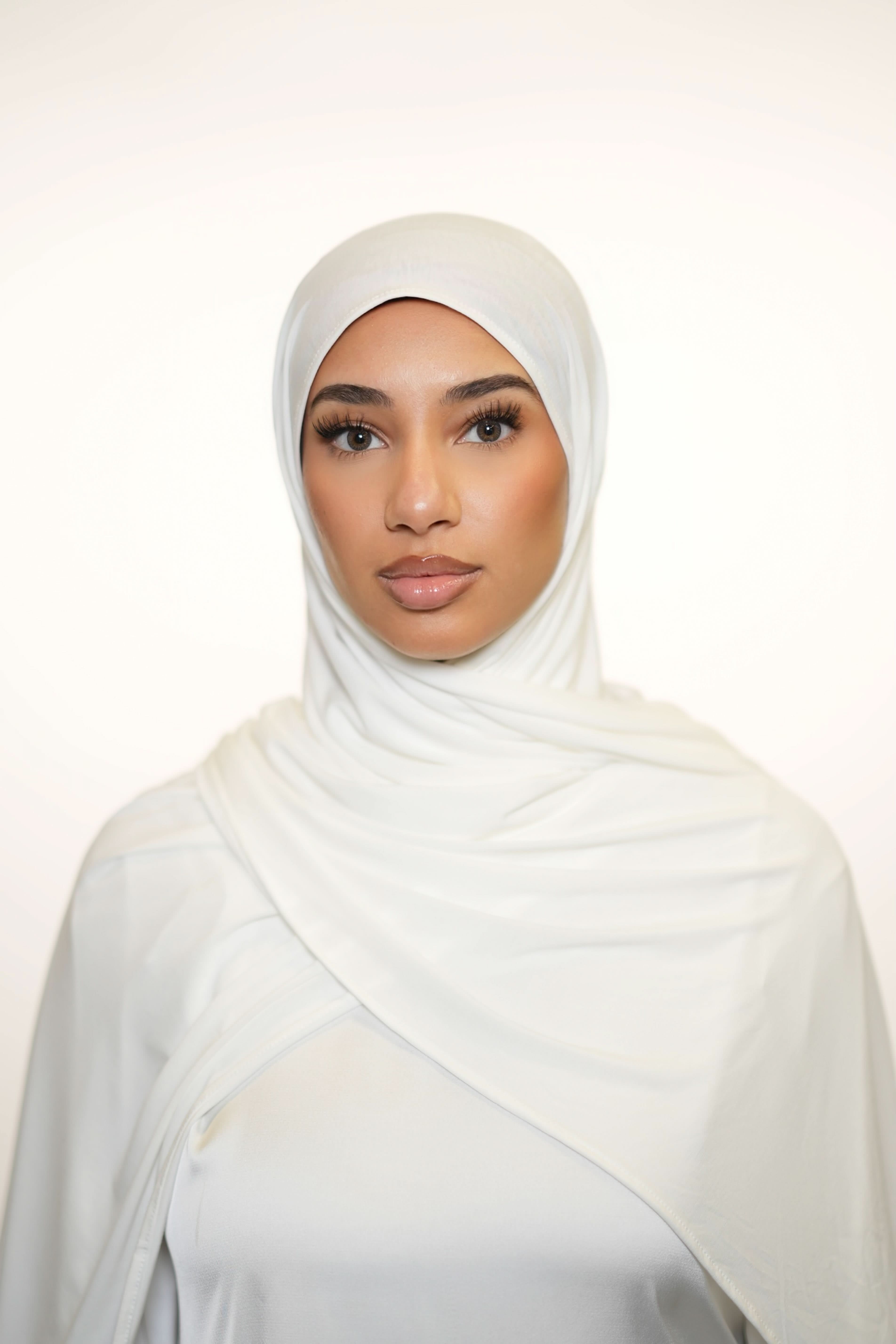 Vela Jersey - white - Losyana.Shop